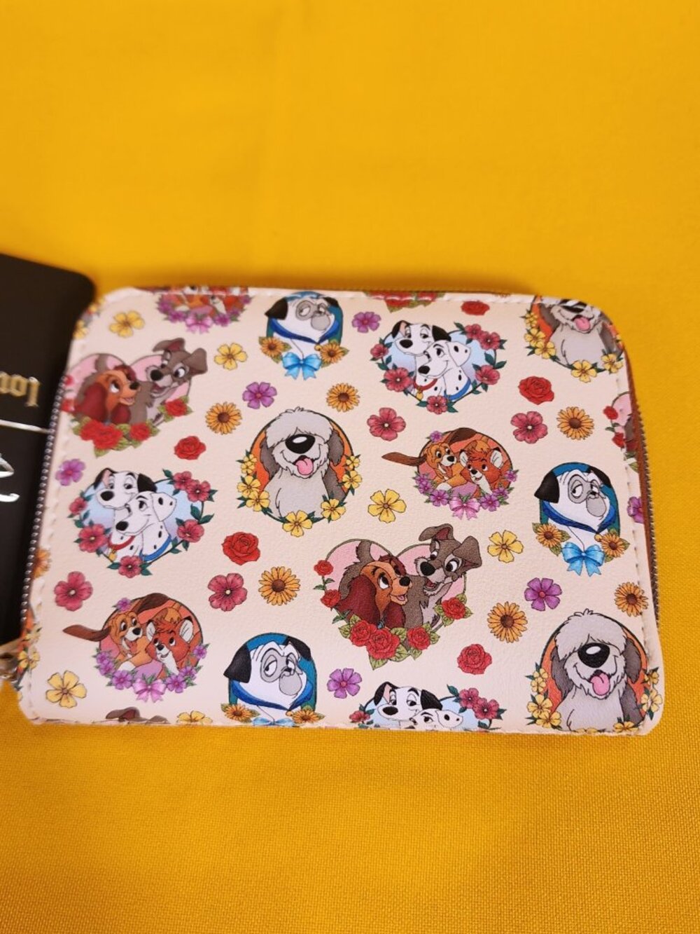 Loungefly Disney Dogs Portait Flower Hearts AOP Zip Around Wallet Soft Tag NEW - Picture 7 of 12